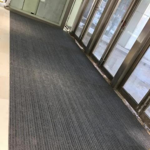 The Benefits of Recessed Aluminum Entrance Mats